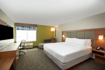 holiday inn express and suites norfolk by ihg