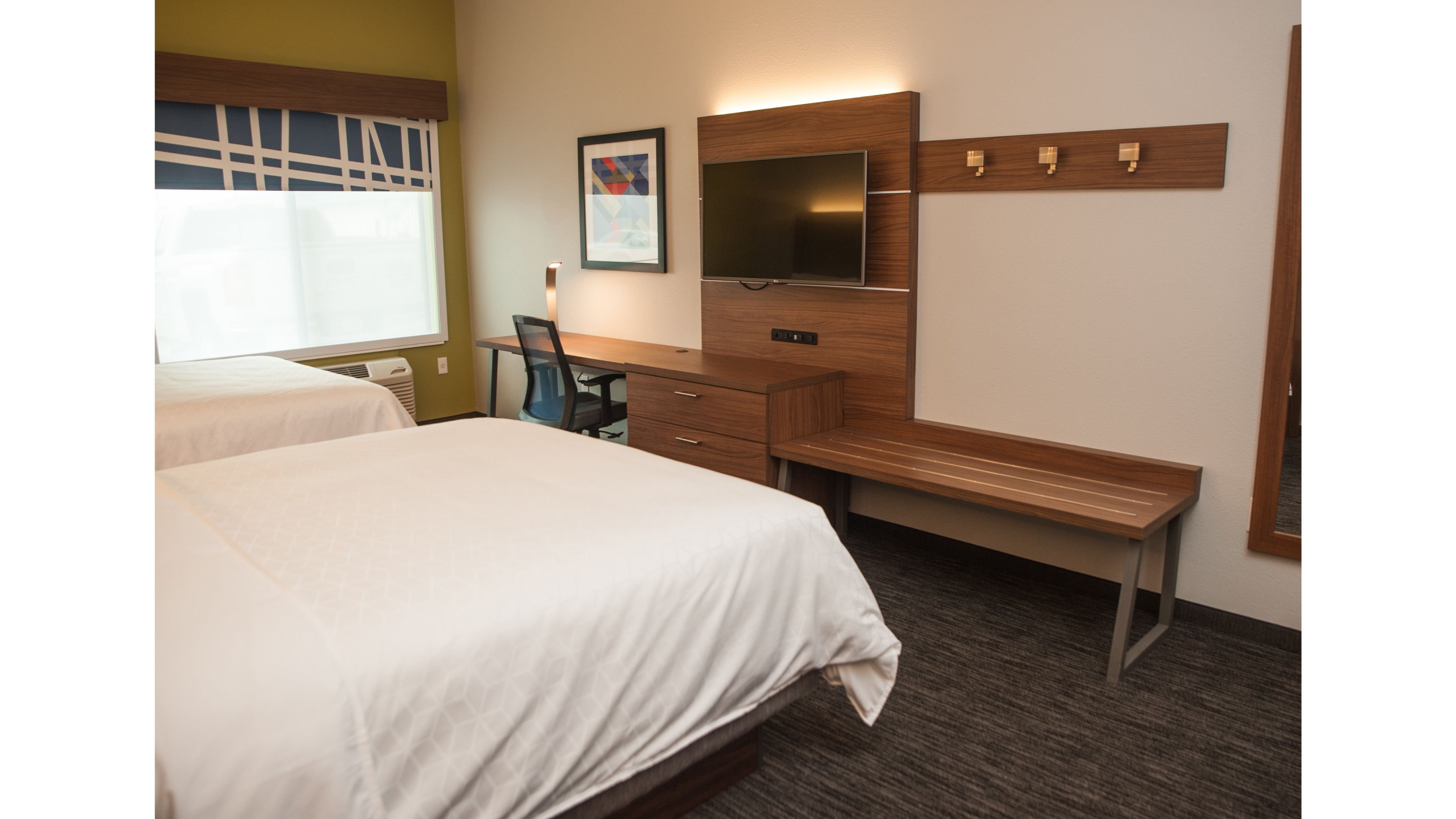 holiday inn express and suites norfolk by ihg