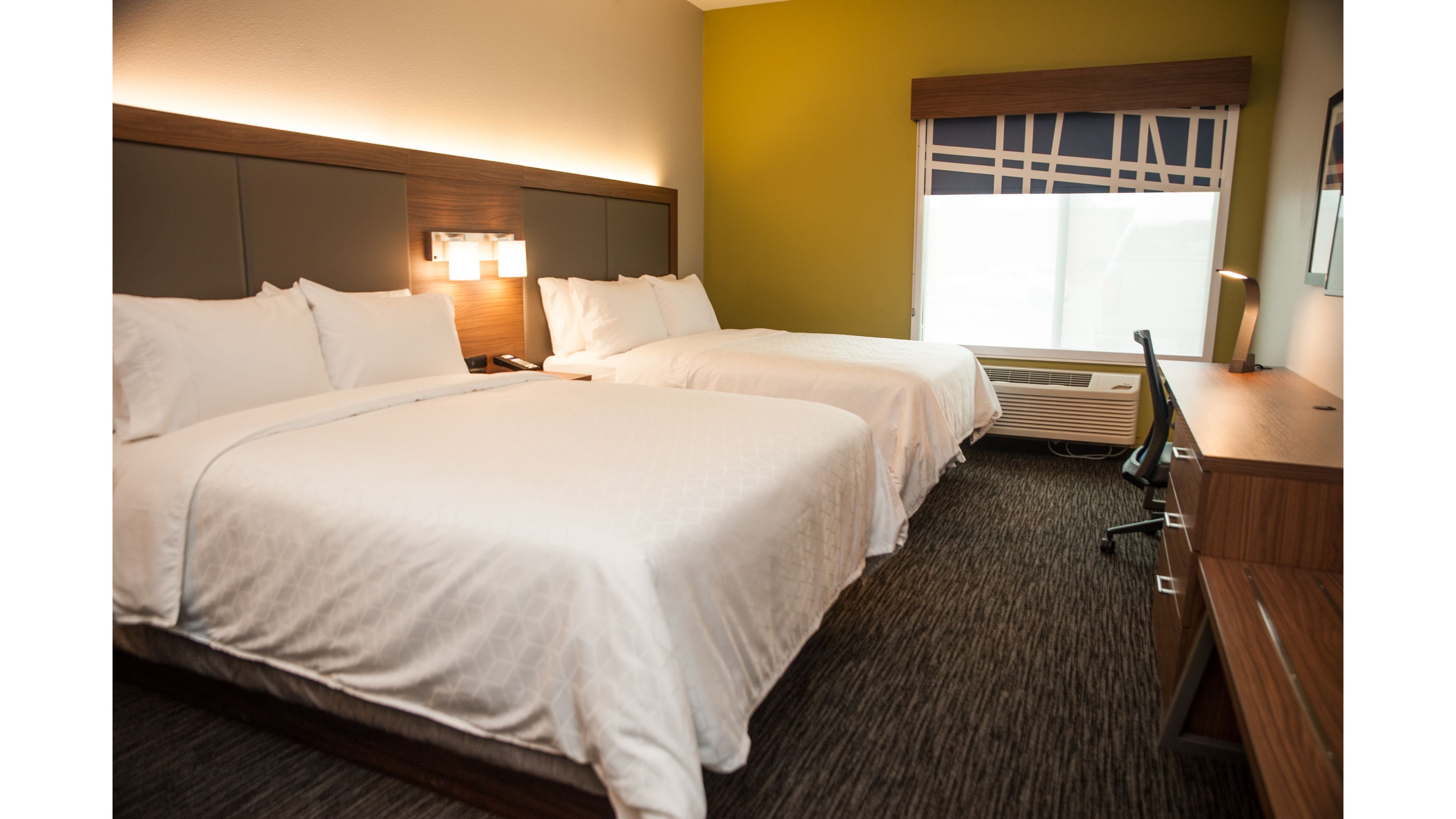holiday inn express and suites norfolk by ihg