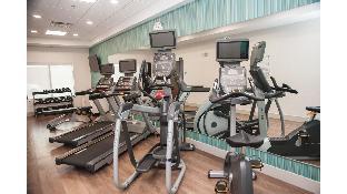 holiday inn express and suites norfolk by ihg