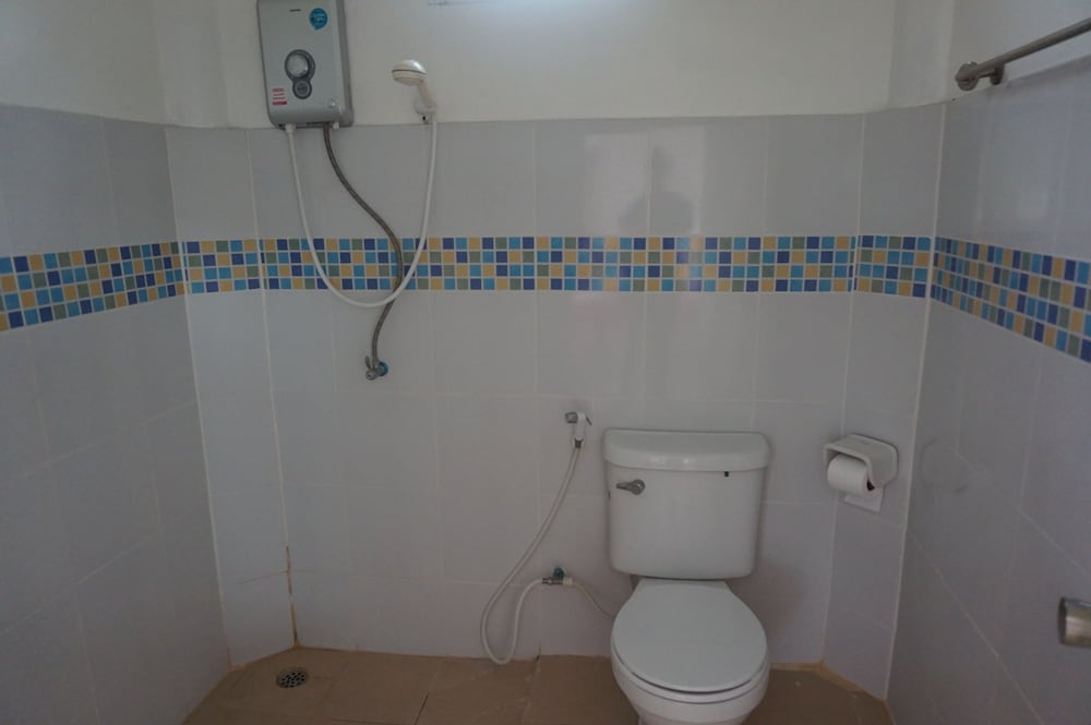 whiterock resort pakchong