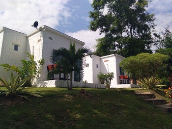 whiterock resort pakchong