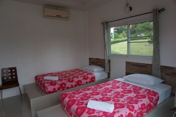 whiterock resort pakchong