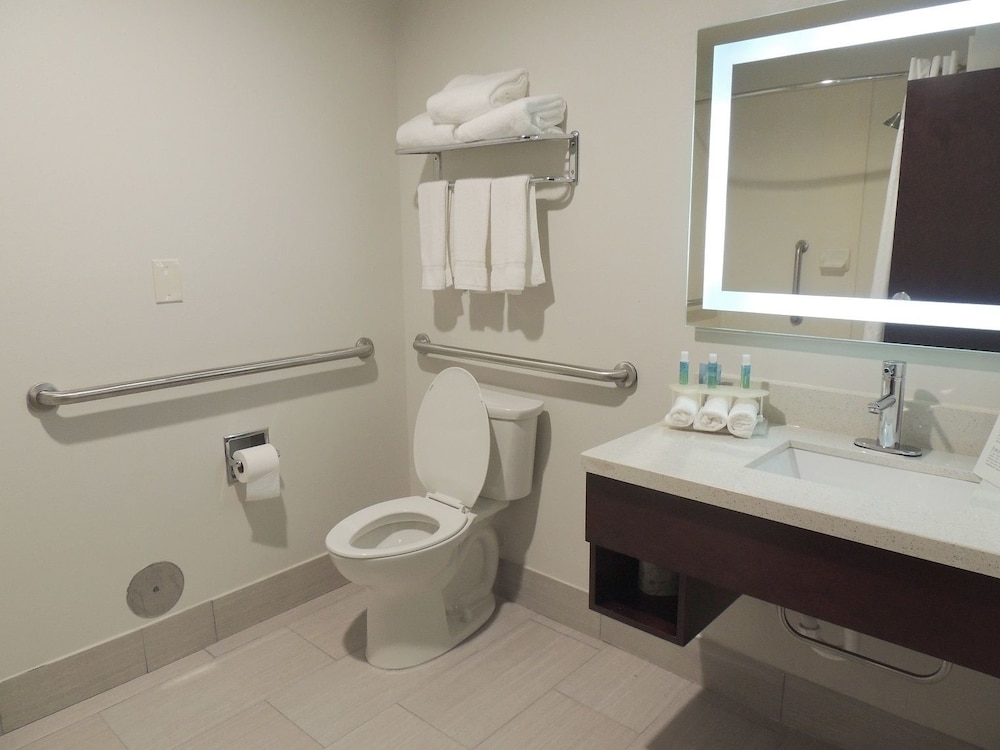 holiday inn express and suites birmingham trussville by ihg