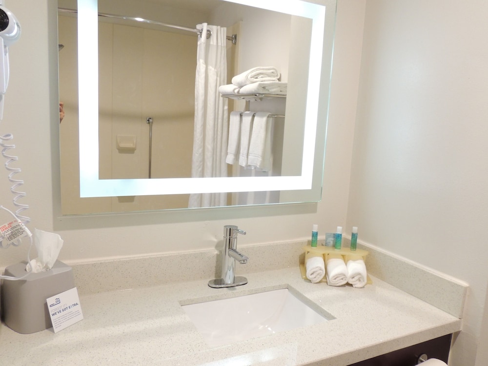 holiday inn express and suites birmingham trussville by ihg