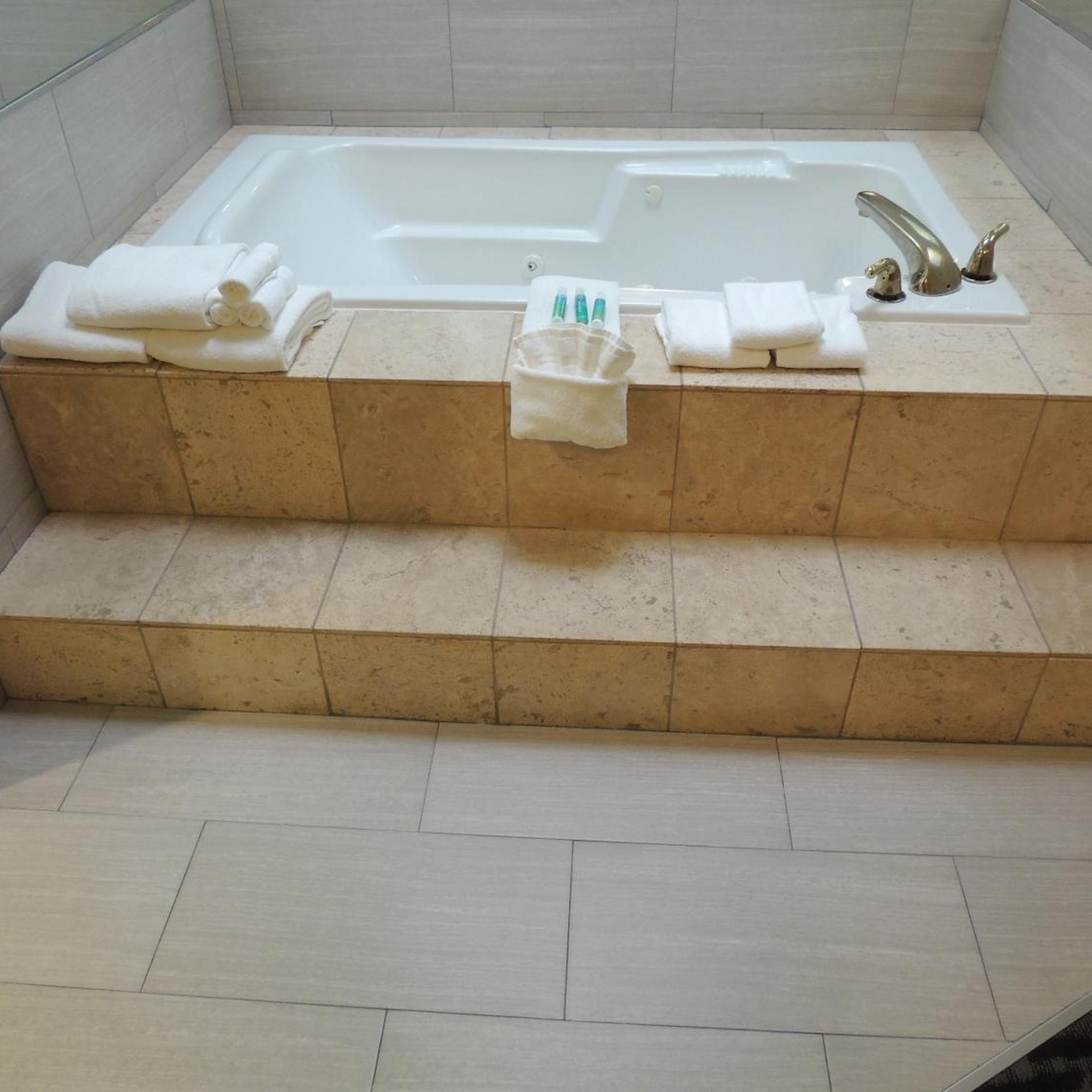 holiday inn express and suites birmingham trussville by ihg