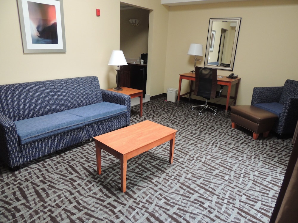 holiday inn express and suites birmingham trussville by ihg