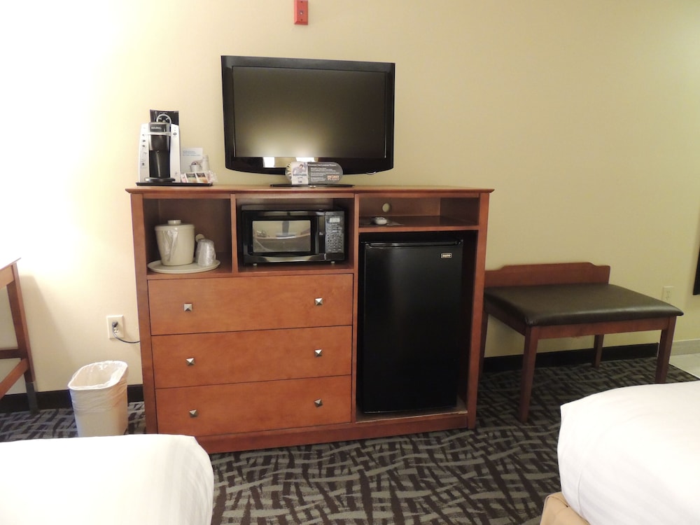 holiday inn express and suites birmingham trussville by ihg