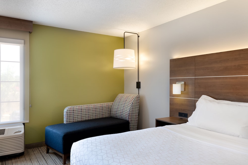 holiday inn express and suites milton east i 10 by ihg