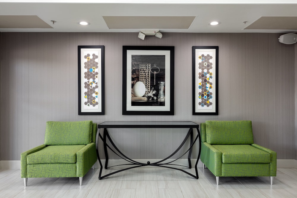 holiday inn express and suites milton east i 10 by ihg