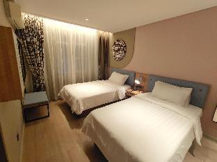 home inn hotel leshan center food street