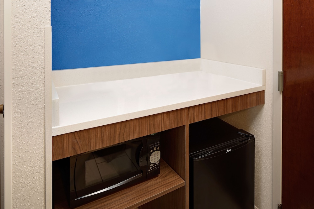 holiday inn express harrisburg east by ihg