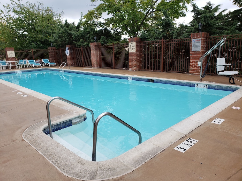 holiday inn express harrisburg east by ihg