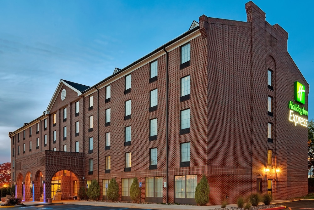 holiday inn express harrisburg east by ihg