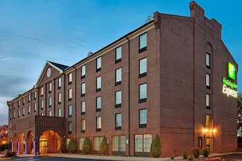 Holiday Inn Express - Harrisburg East By Ihg,Harrisburg>>Dauphin,3 star