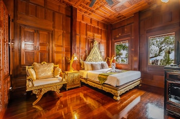 royal thai villas phuket