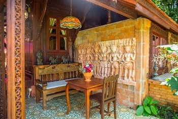 royal thai villas phuket