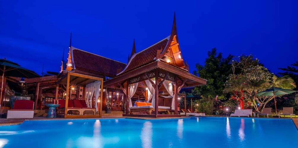 royal thai villas phuket