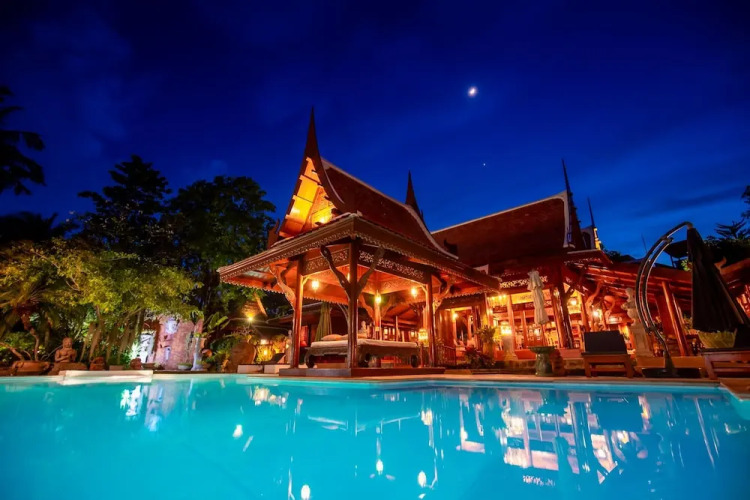 royal thai villas phuket