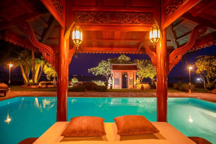 royal thai villas phuket
