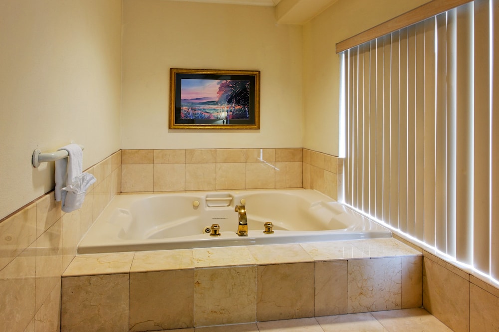 holiday inn express and suites san pablo richmond area