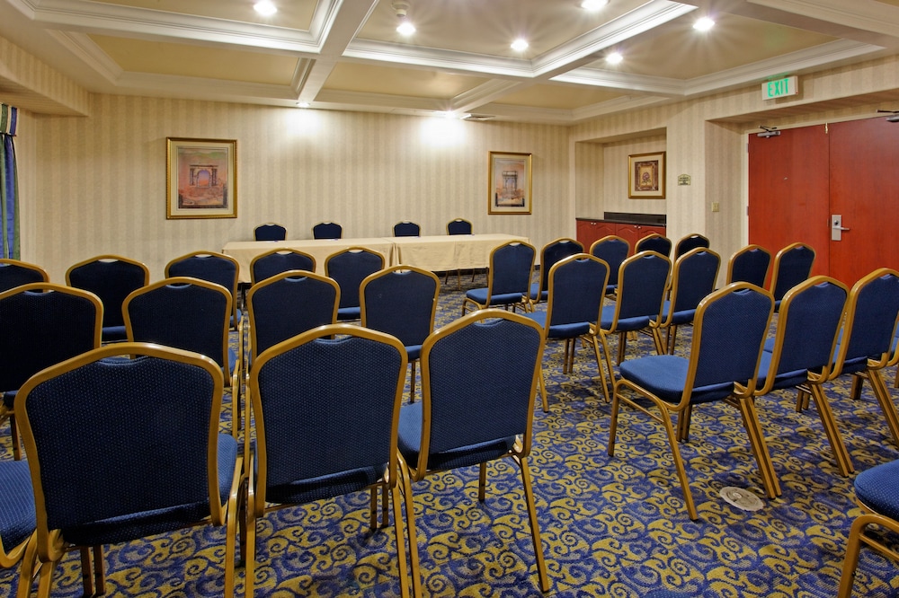 holiday inn express and suites san pablo richmond area