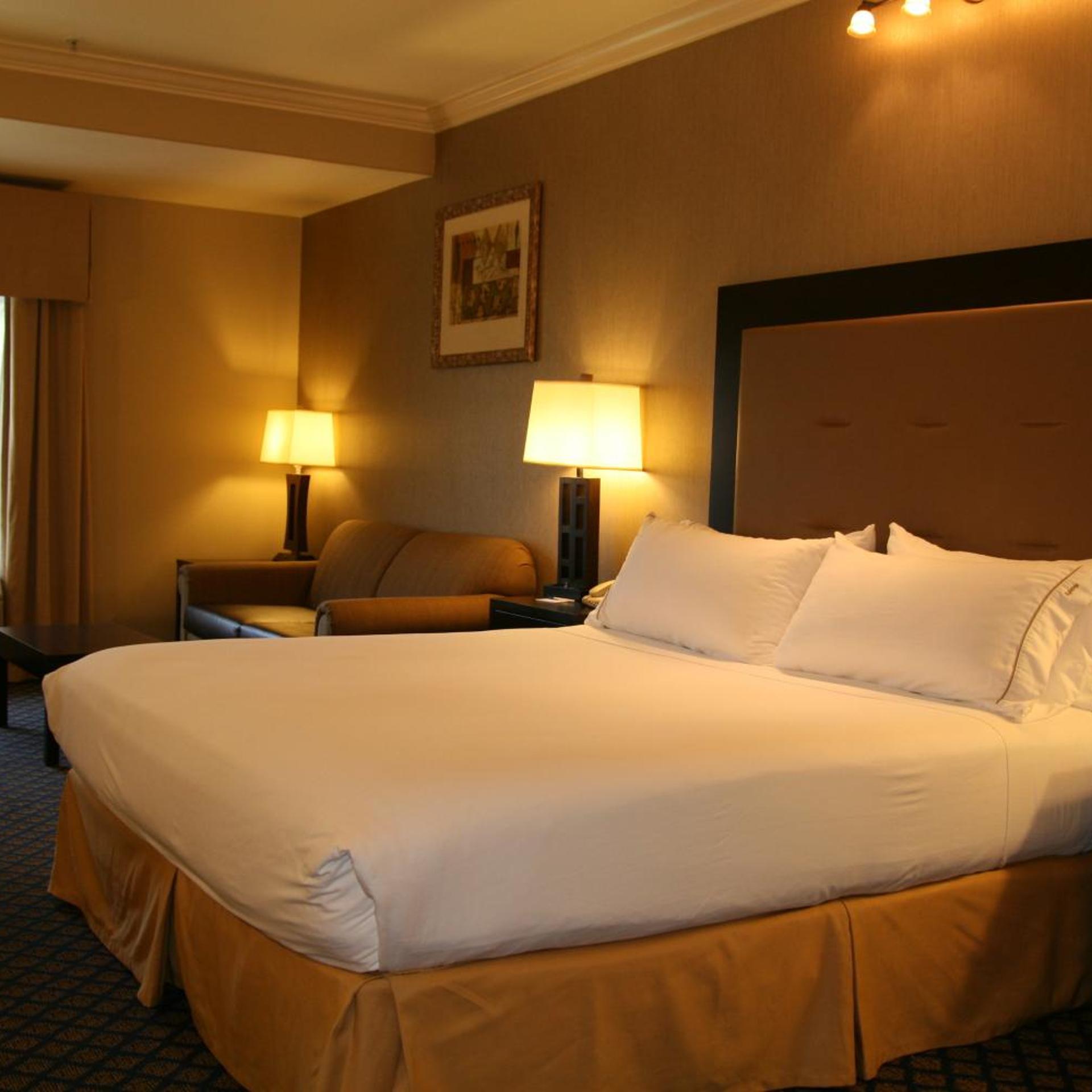 holiday inn express and suites san pablo richmond area