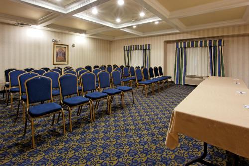 holiday inn express and suites san pablo richmond area