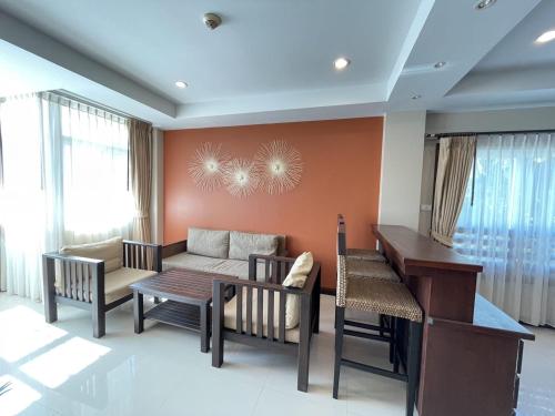 lanta garden hill apartment