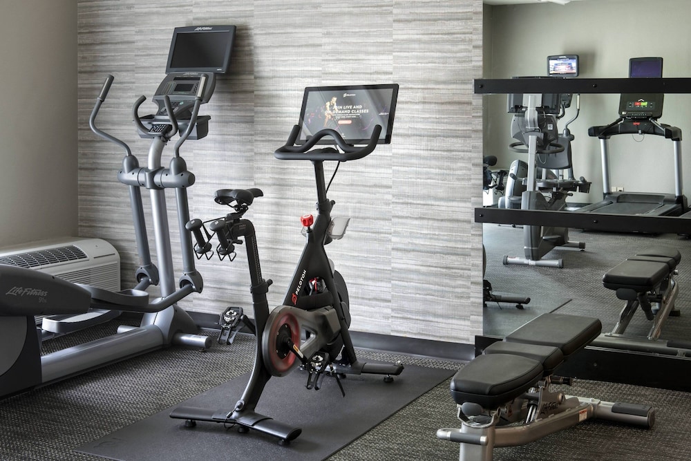 Courtyard By Marriott Poughkeepsie,New York>>Milton,3 star