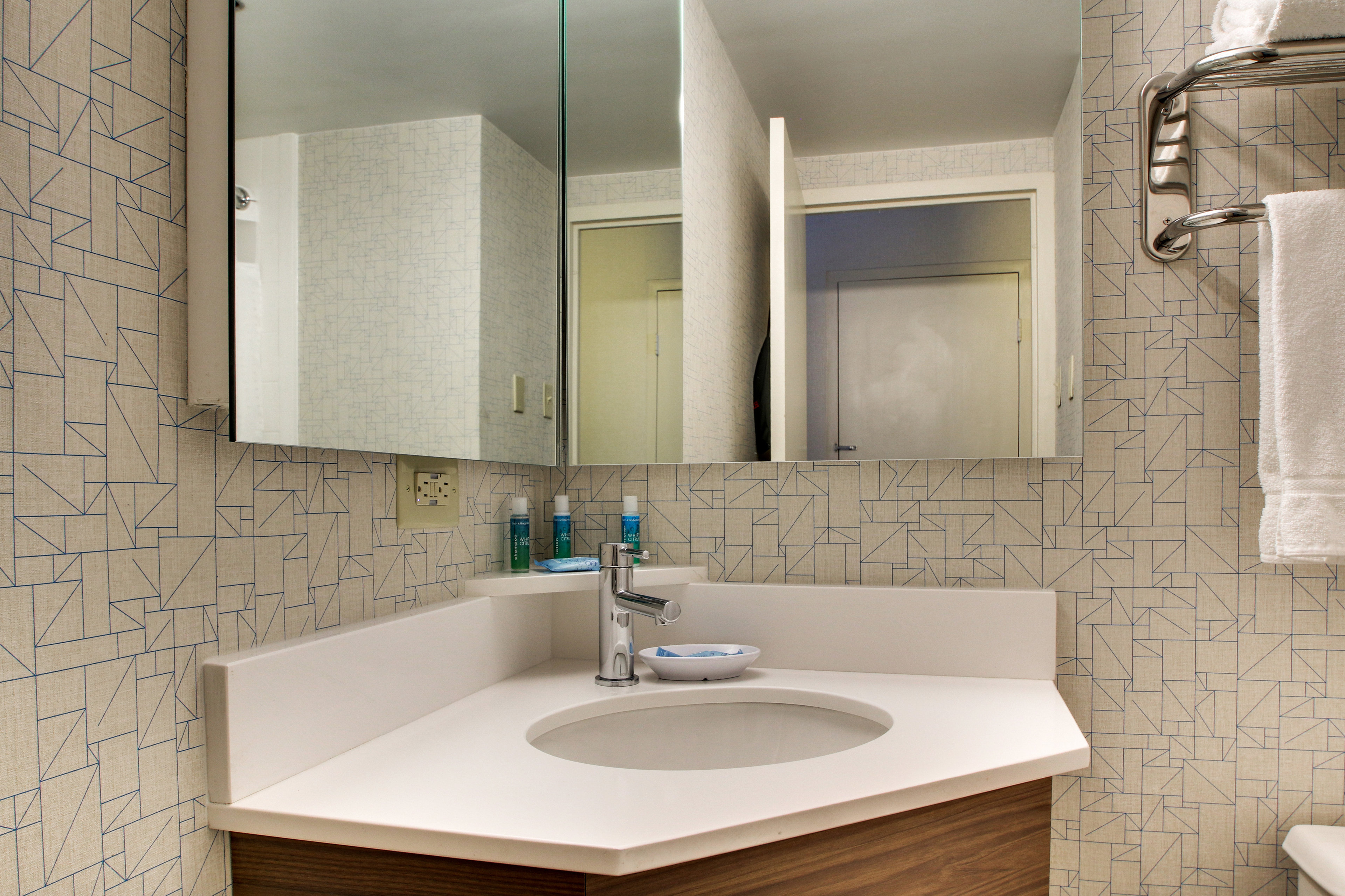 holiday inn express poughkeepsie by ihg