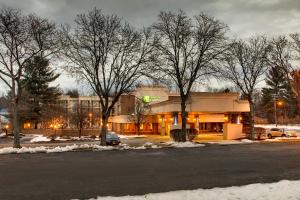 holiday inn express poughkeepsie by ihg