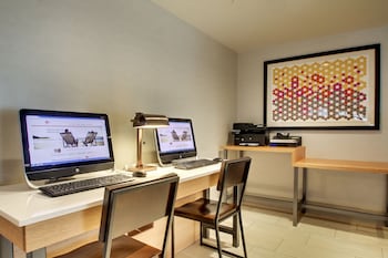 Holiday Inn Express Poughkeepsie By Ihg,New York>>Milton,3 star