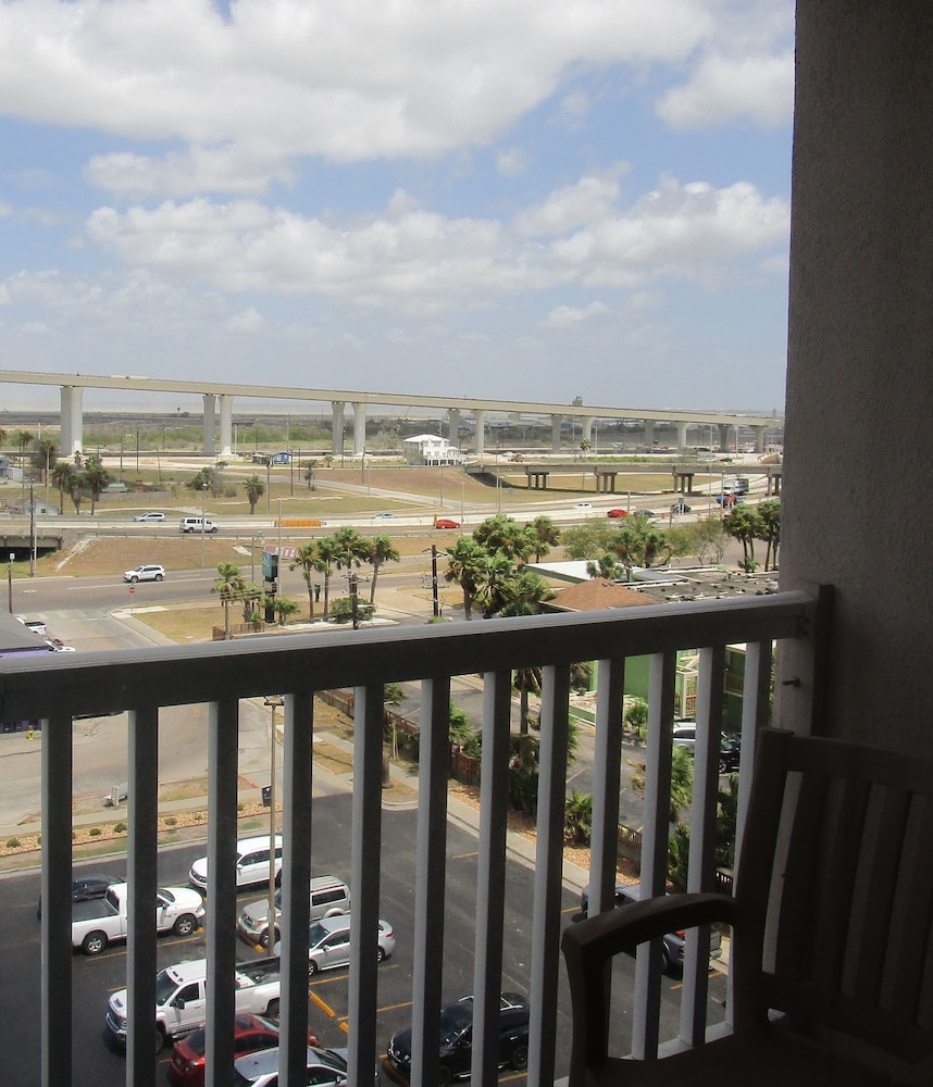 doubletree by hilton corpus christi beachfront