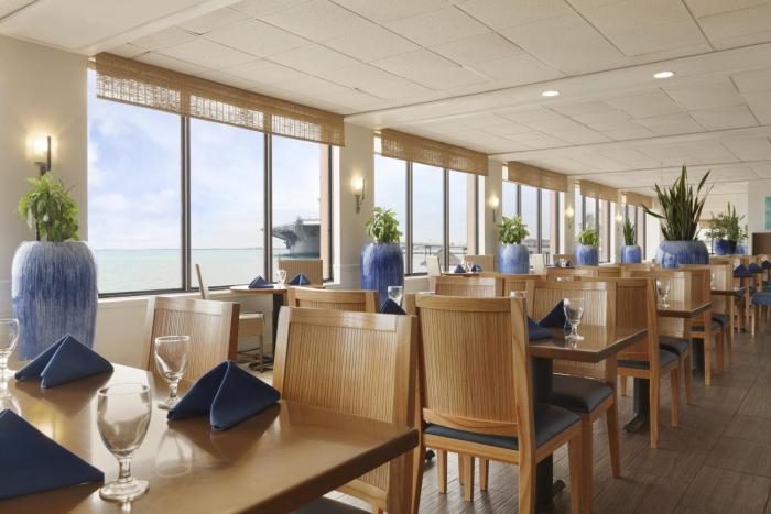 doubletree by hilton corpus christi beachfront