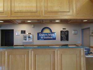 Days Inn & Suites By Wyndham Corpus Christi Central,Corpus Christi>>Calallen,3 star