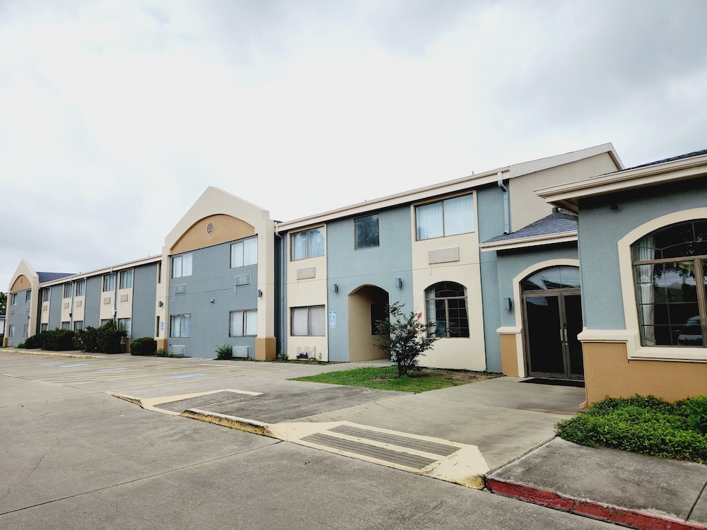 days inn and suites by wyndham corpus christi central