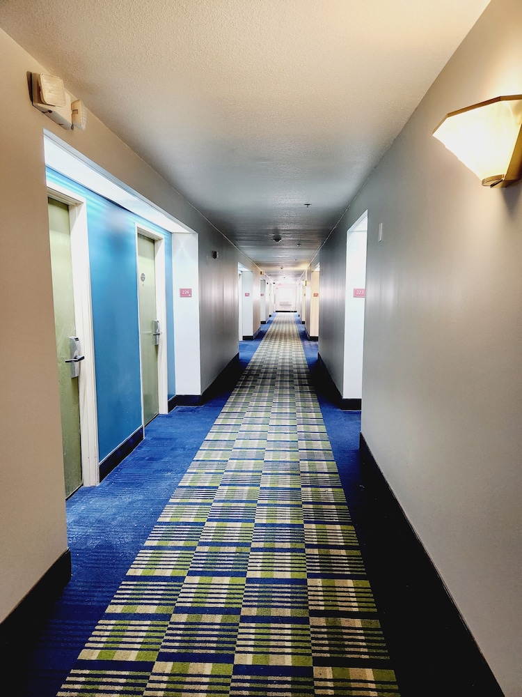 days inn and suites by wyndham corpus christi central