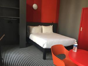 ibis styles marseille vieux port hotel adults only
