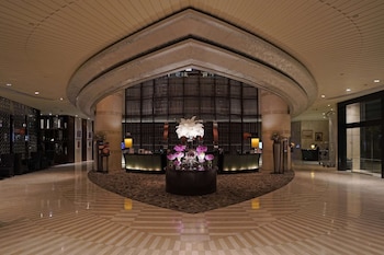 hilton bangkok grande asoke
