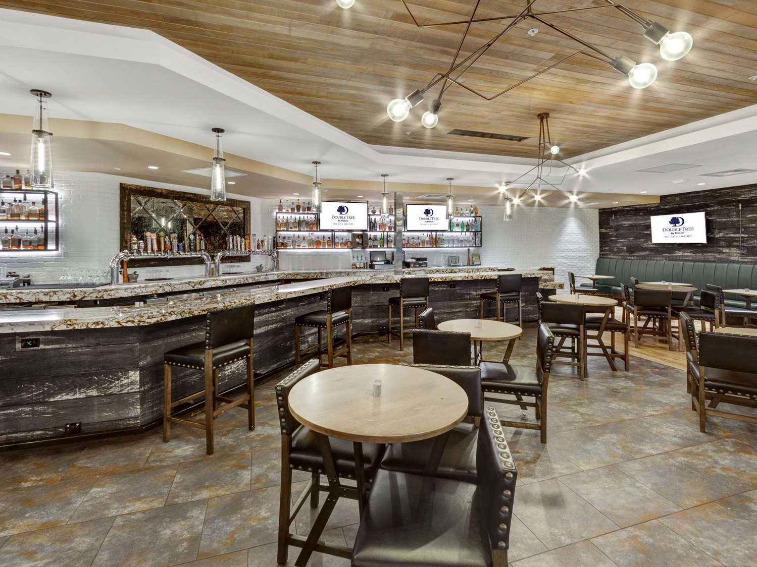 doubletree by hilton hotel wichita airport