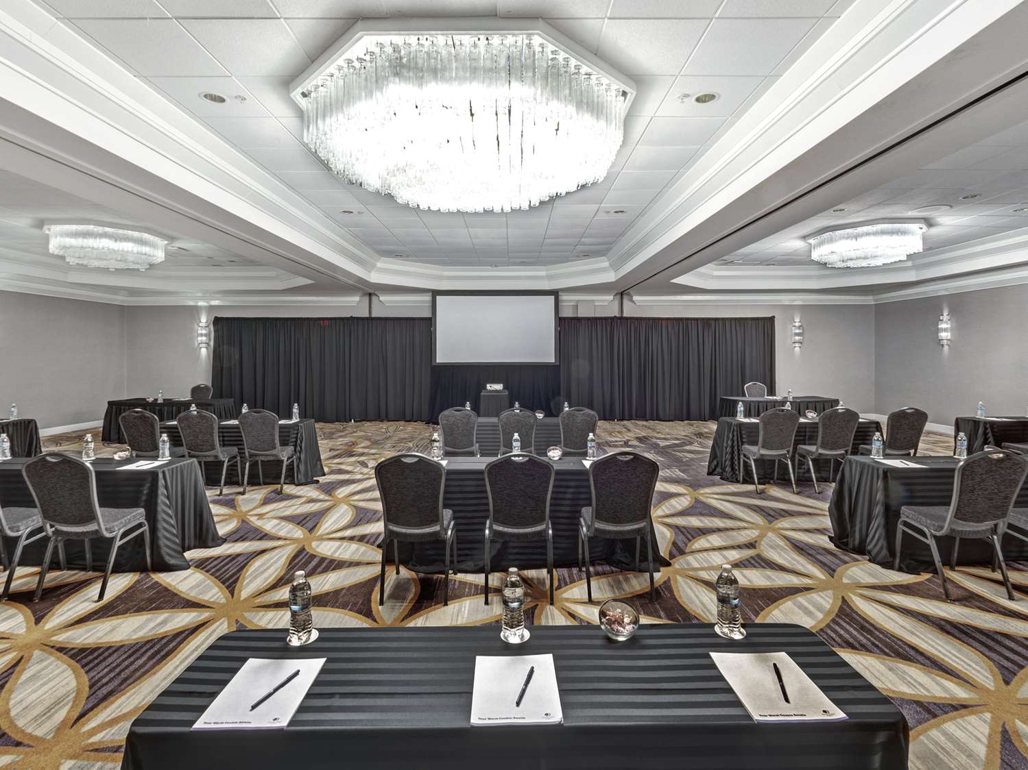 doubletree by hilton hotel wichita airport