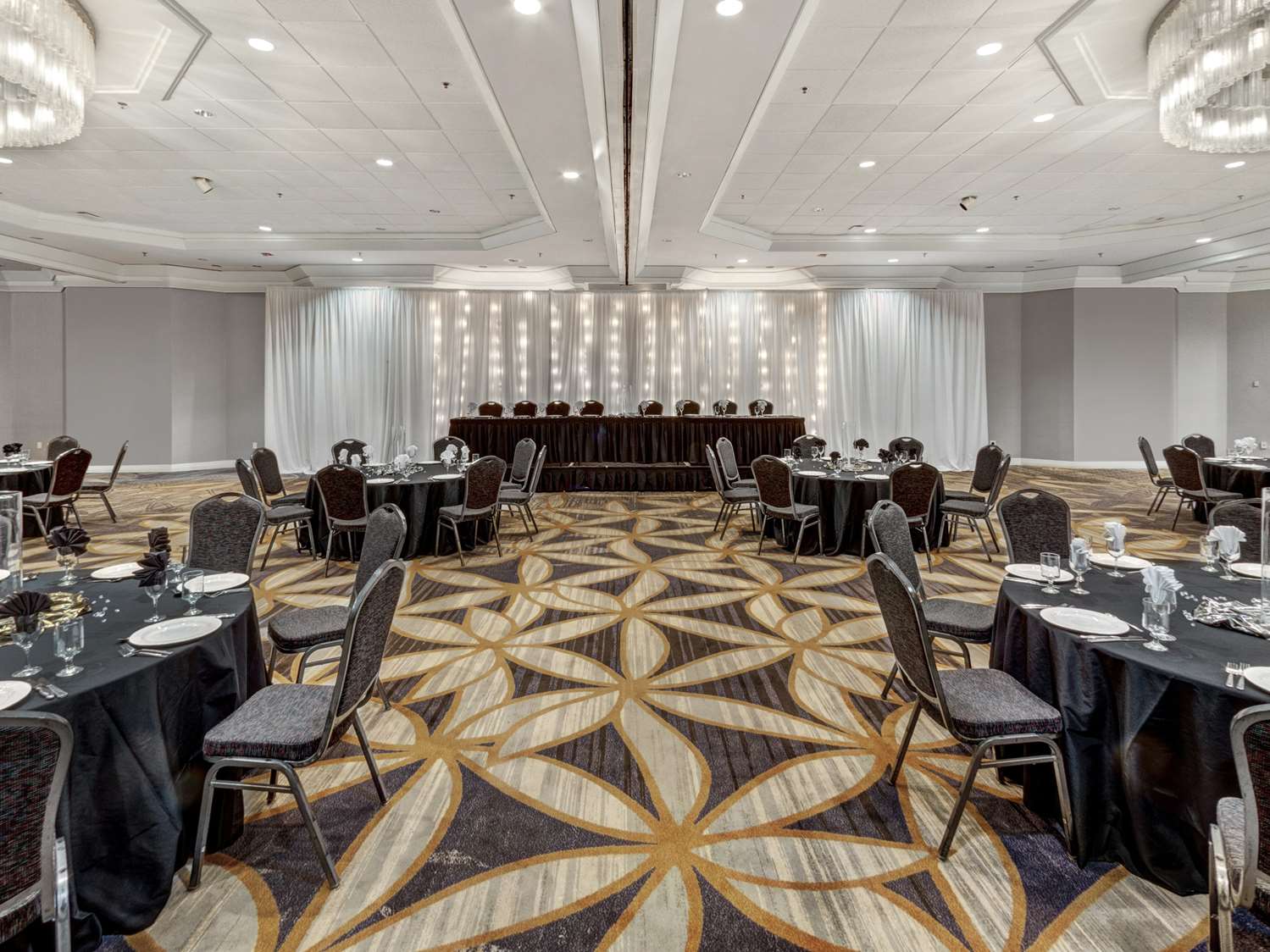 doubletree by hilton hotel wichita airport