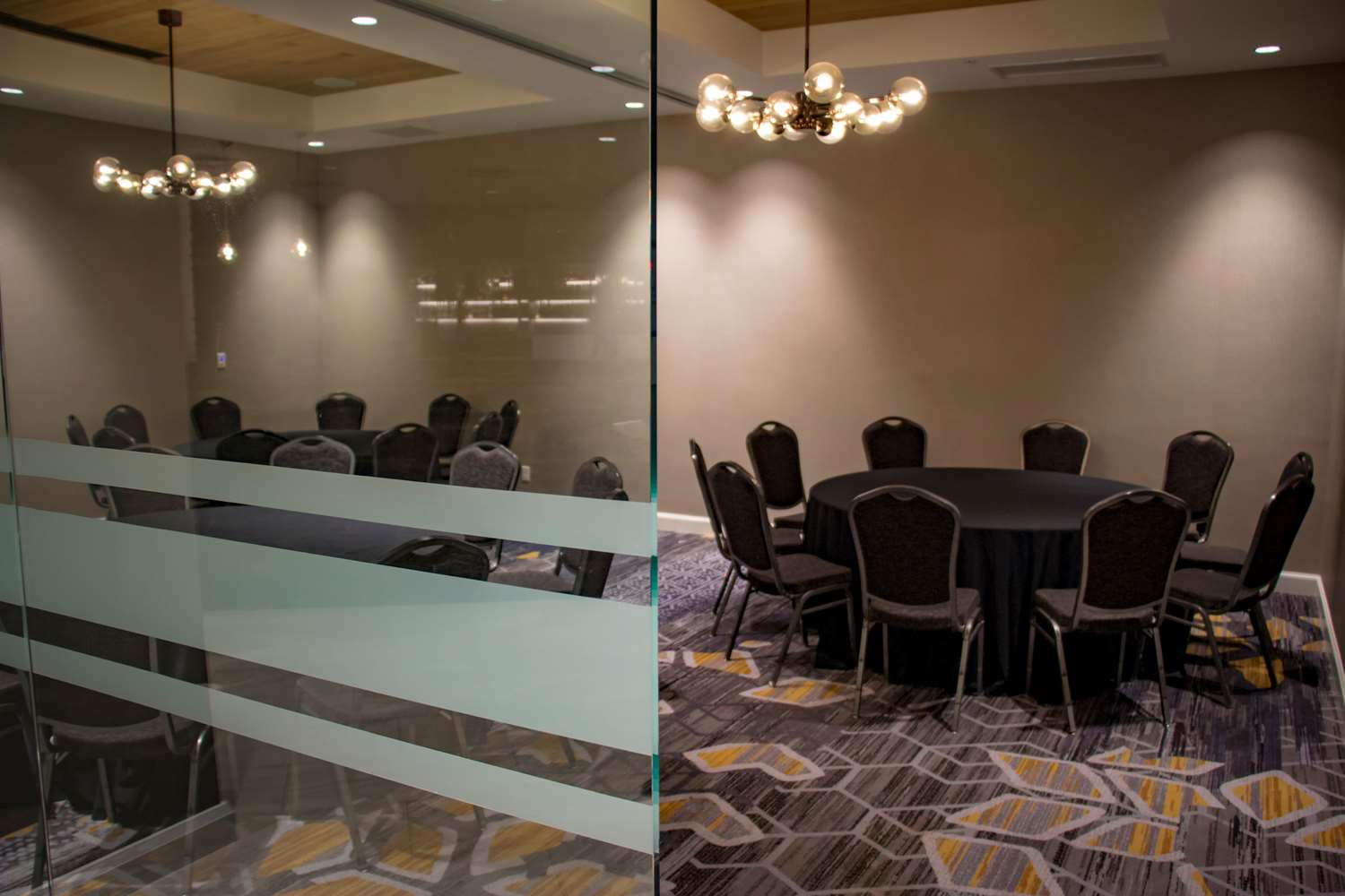 doubletree by hilton hotel wichita airport
