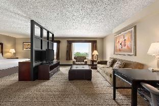 doubletree by hilton hotel wichita airport