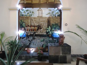 hotel concierge plaza colima