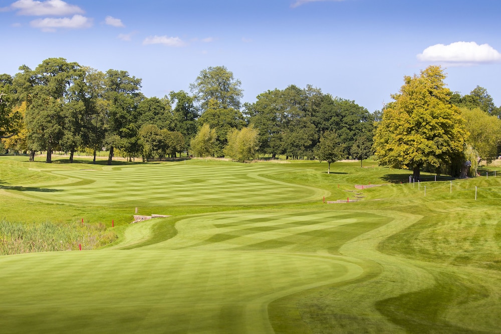 hanbury manor marriott hotel and country club