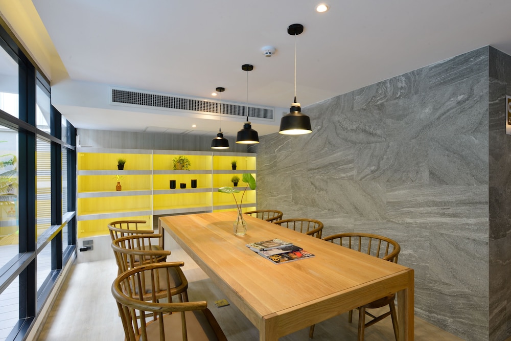 aspira tropical residence thong lor