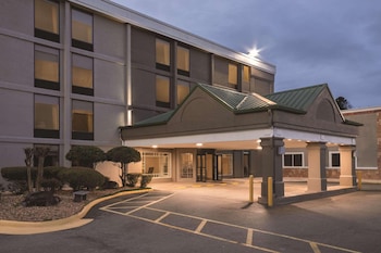 country inn and suites by radisson north little rock ar