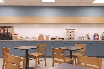 country inn and suites by radisson north little rock ar